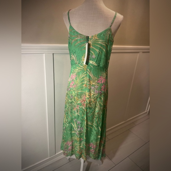 NWT Delfi Collection Frankie Green Floral Gathered Dress - M - Picture 3 of 6
